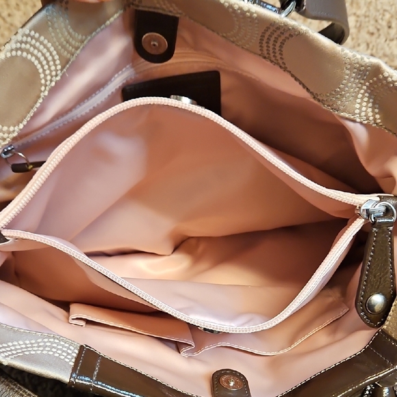 Coach Ashley Dotted Op Art Carryall Bag - Picture 10 of 16